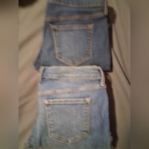 2 Pair Old Navy Women's Jeans in Light and Dark Blue Size 8 Short
